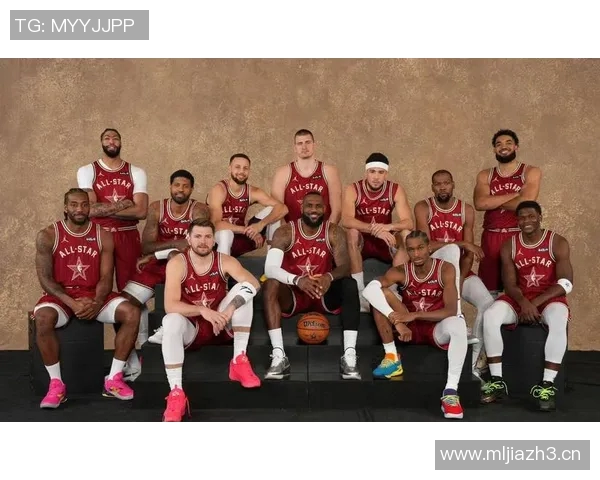 全明星阵容集结 探索未来篮球赛事的创新与发展方向